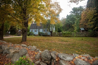 239 N Brookfield Rd, Barre, MA 01005