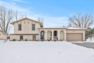 1737 Shady Brook Ln, Columbus, OH 43228