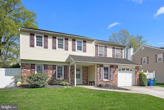722 Fairbridge Dr, Fairless Hills, PA 19030