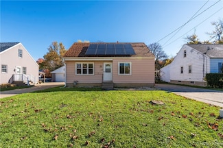 5645 West Ln, Lake View, NY 14085