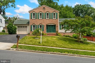 8017 Lake Pleasant Dr, Springfield, VA 22153