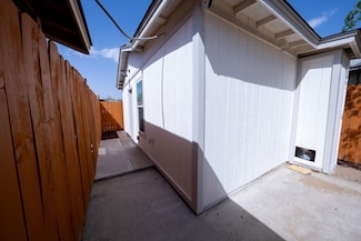 220 E San Jose St, Laredo, TX 78040