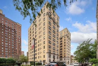 1755 E 55th St Unit 1201, Chicago, IL 60615