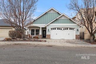 4551 N Mackenzie Ln, Boise, ID 83703