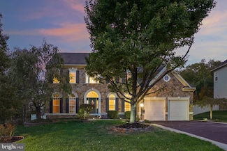 1019 E Kensington Cir, Fredericksburg, VA 22401