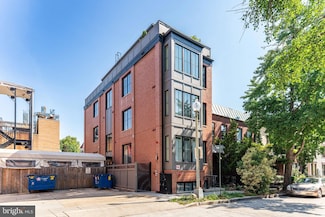 1775 Swann St NW Unit T01, Washington, DC 20009