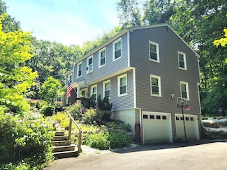 17 Serenity Ln, Sandy Hook, CT 06482