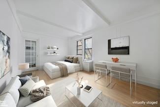 321 E 54th St Unit 4E, New York, NY 10022