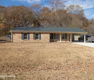 131 Stratford Ln, Jackson, TN 38305