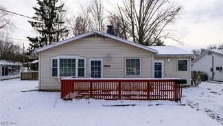 2188 Elmwood Ave, Stow, OH 44224