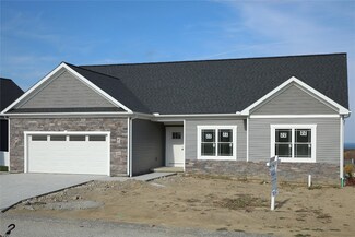 5404 Windcrest Dr, Erie, PA 16510