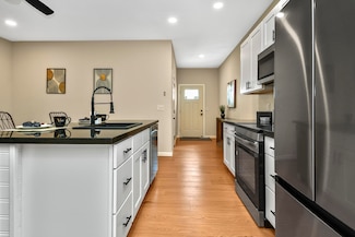 1220 E Pacific St Unit 7a, Springfield, MO 65803