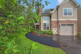 1218 Clymer Ln, Pocono Pines, PA 18350