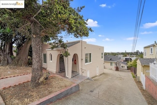 8117 Ney Ave, Oakland, CA 94605