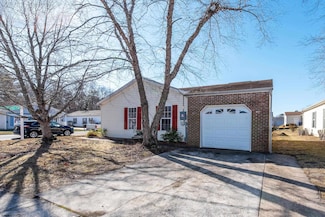 62 Oakmont Dr, Hamilton, NJ 08330