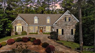 665 Lake Forest Dr SE, Pinehurst, NC 28374