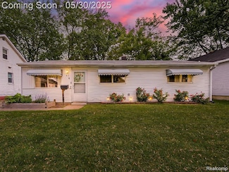 45 E George Ave, Hazel Park, MI 48030
