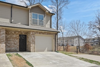 135 Country Ln Unit 304, Clarksville, TN 37043