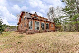24 Log Cabin Rd, Whitefield, NH 03598