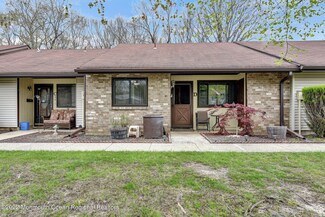 66 Overlook Way Unit D, Manalapan, NJ 07726