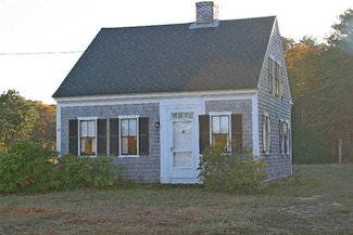 78 South St, Harwich Port, MA 02646