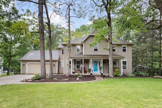 51577 Pebble Brooke Dr, Granger, IN 46530
