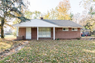 25201 Kildare St, Southfield, MI 48033