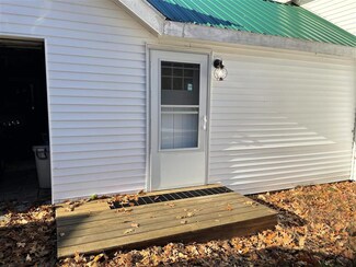 43 Huckins St, Center Ossipee, NH 03814