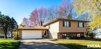 4123 W Rusholme St, Davenport, IA 52804