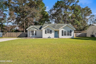 34 Pelican Cir, Beaufort, SC 29906