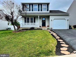 323 Swatara Creek Dr, Jonestown, PA 17038