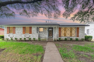 2517 Blanton St, Dallas, TX 75227
