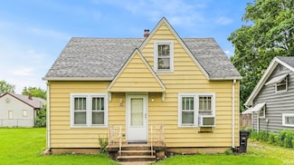 5916 S Harrison St, Fort Wayne, IN 46807