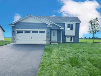 935 2 1 2 Ave, Rice, MN 56367