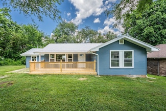 1453 E Livingston St, Springfield, MO 65803