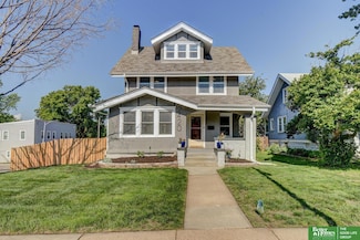 2420 S 32nd Ave, Omaha, NE 68105