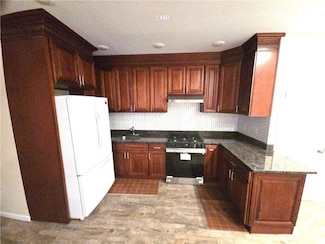 226 E 54th St, Brooklyn, NY 11203