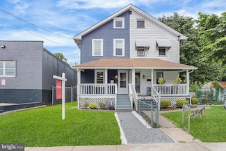 208 Cooper St, Beverly, NJ 08010