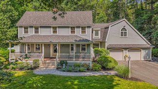 142 Westfall Rd, Pelham, NH 03076