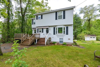 4 Hilda Ave, Derry, NH 03038