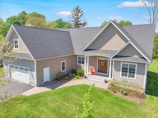 9 East Terrace, South Burlington, VT 05403