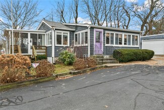 600 Cole Farm Rd, Warwick, RI 02889