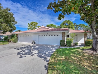 5613 Garden Lakes Dr, Bradenton, FL 34203