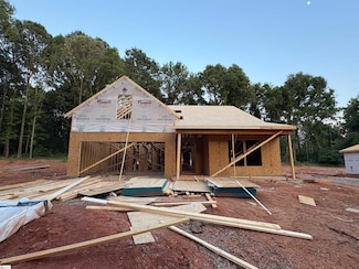 920 Powers Rd, Laurens, SC 29360