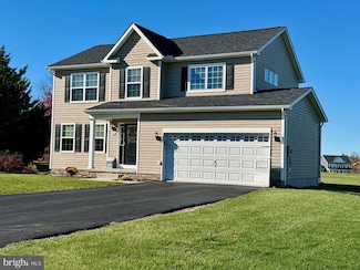 22 Meadowview Ln, New Oxford, PA 17350