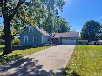 51979 Bellflower Ln, Granger, IN 46530