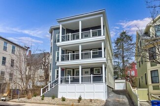 25 Cleveland St Unit 3, Somerville, MA 02143