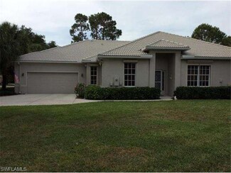 6808 Old Banyan Way, Naples, FL 34109