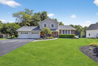 61 Peter Bush Dr, Monroe, NY 10950