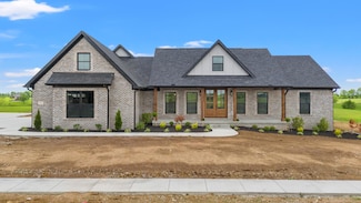 215 Berkley Hall Dr, Berea, KY 40403